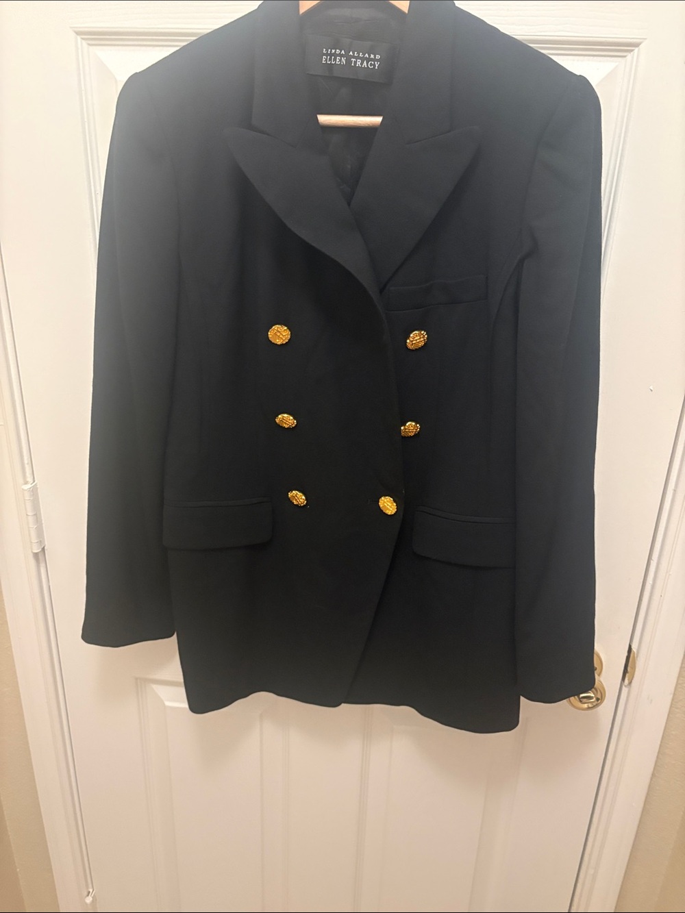 Vintage ILGWU Wool blend Ellen Tracy Black Double-Breasted Blazer size 8 (large)